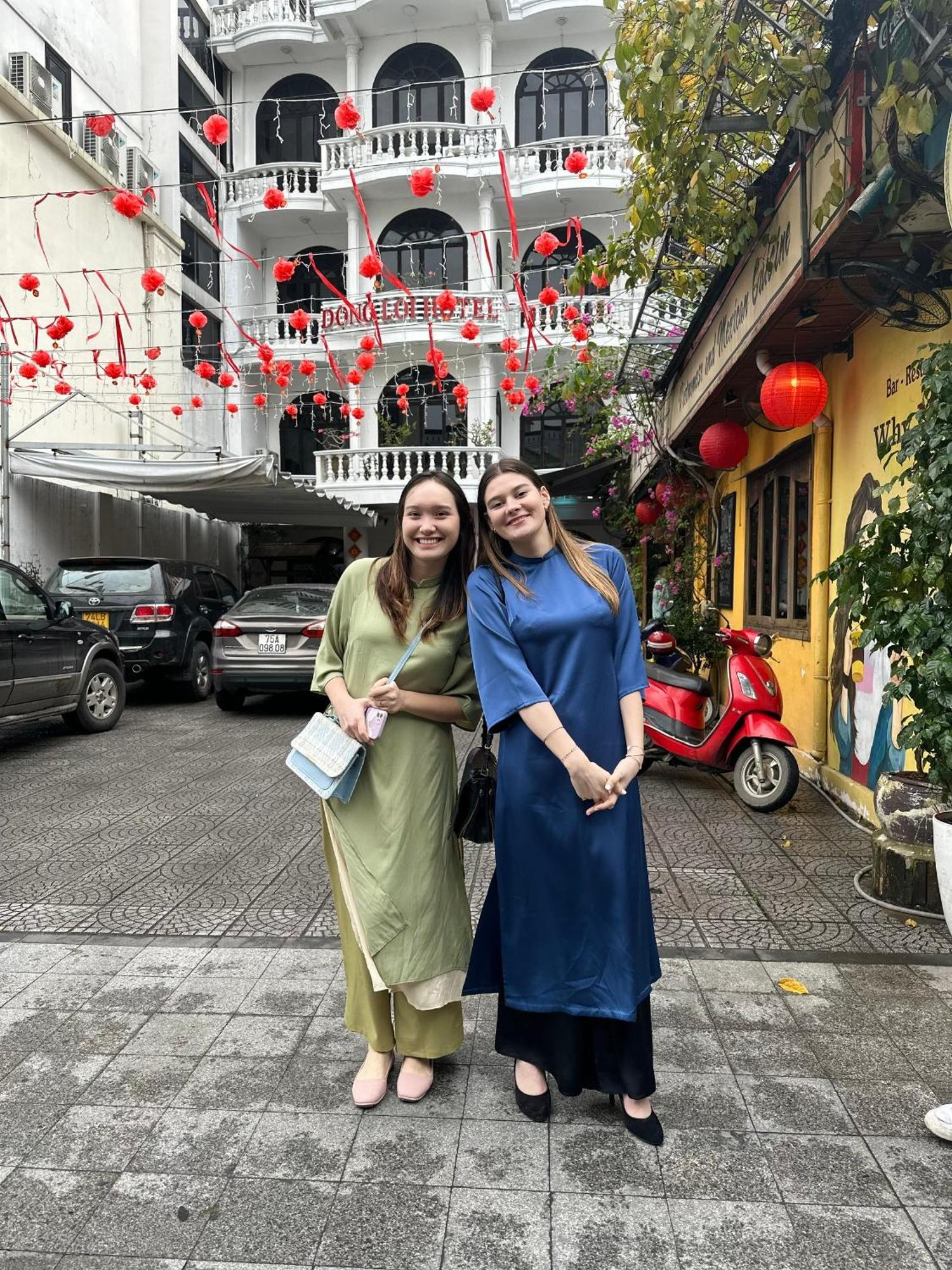 Dong Loi Hotel Hue Exteriör bild