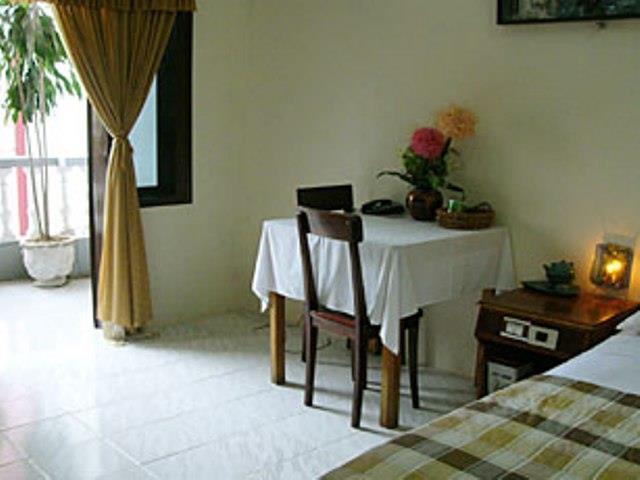 Dong Loi Hotel Hue Exteriör bild