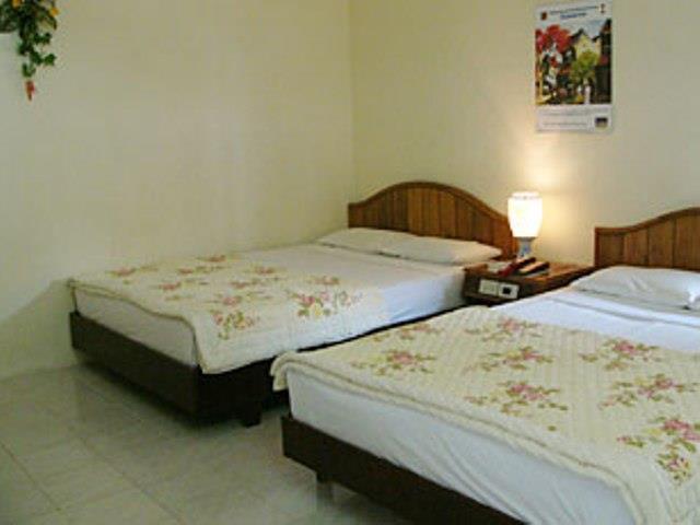 Dong Loi Hotel Hue Exteriör bild